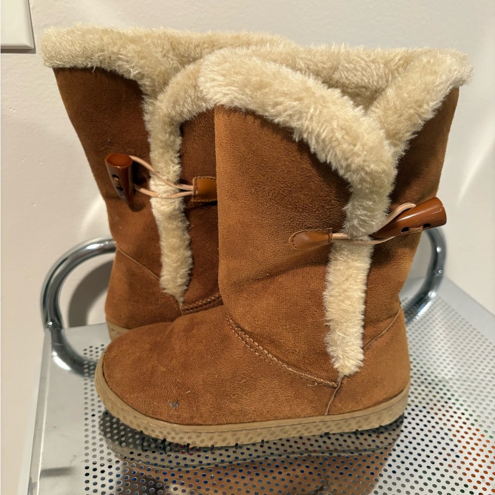 Cozy Tan Kids Boots with Faux Fur Lining